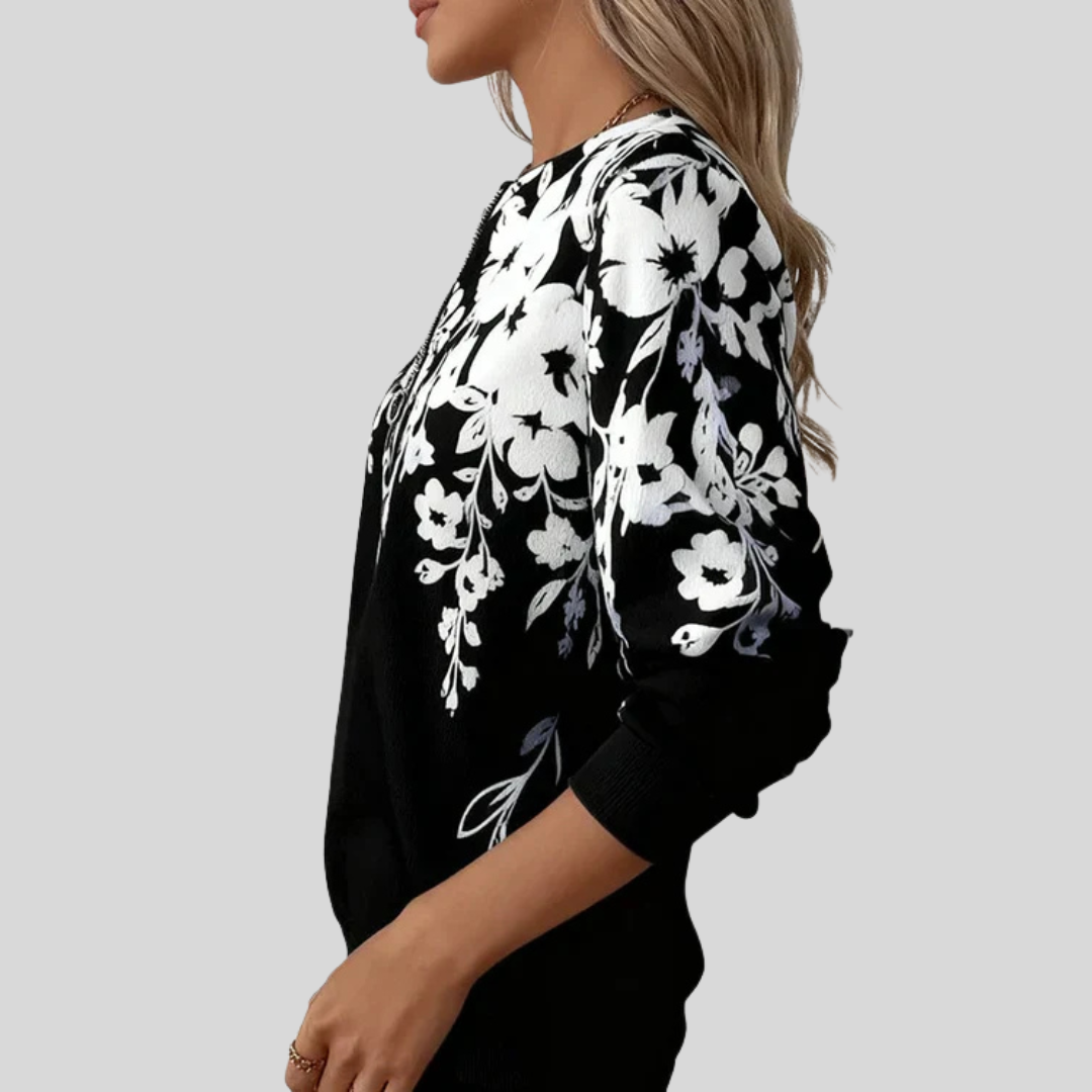 Jersey Negro con Flores Blancas