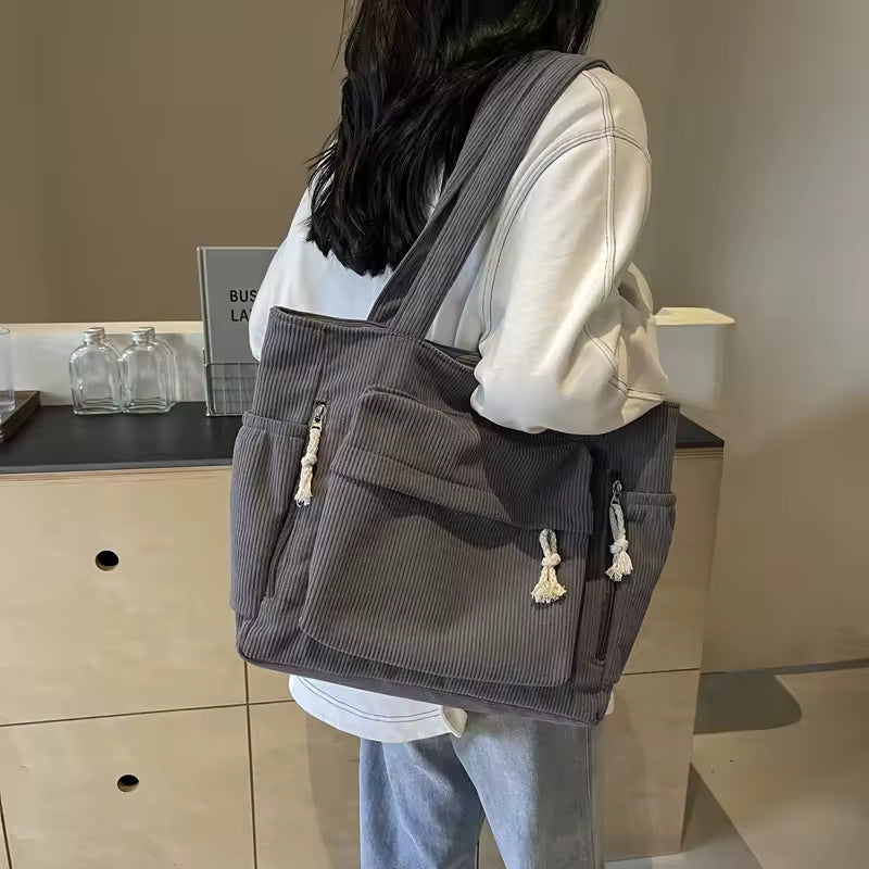Valentina | Bolso de Pana con Múltiples Bolsillos